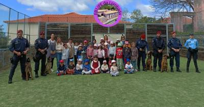 Equipa Cinotécnica da PSP dinamiza ação de segurança na Escola da Lombada