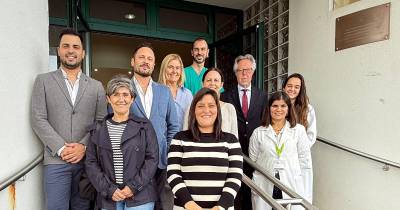 ‘Rosa Flor’ brinda Hospital Dr. João de Almada com gesto solidário