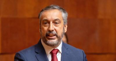 PS faz pedidos de esclarecimentos sobre contratos na compra de GNL