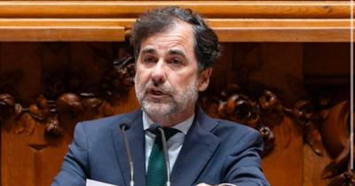 Paulo Neves diz que há ainda seis presos políticos luso-venezuelanos detidos.