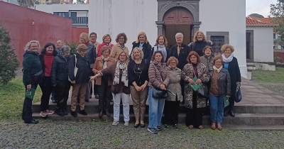 Universidade Sénior Gonçalves Zarco visitou Torre do Capitão e exposição sobre a Laurissilva