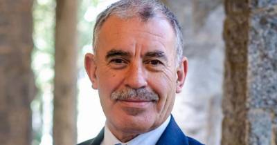 Governo desafia famílias portuguesas no estrangeiro a falarem português em casa