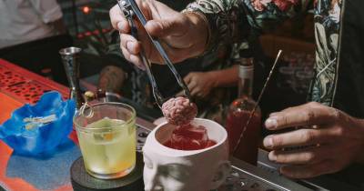 Um espaço reconhecido pela sua criatividade, sofisticação e cocktails de autor.