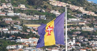 07-02-2024 Bandeira da Madeira na Praça do Povo (Foto Joana Sousa)