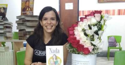 Jornalista luso-venezuelana Jessica Dos Santos apresentou novo livro