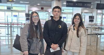 Os três alunos que vão representar a Madeira, no concurso que terá lugar esta terça-feira, 24, na Escola de Hotelaria e Turismo do Oeste, situada em Caldas da Rainha.