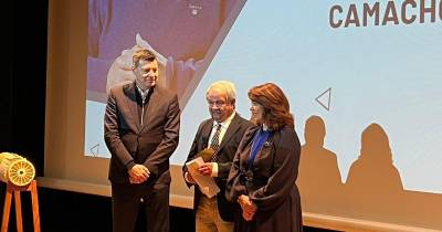 Engenheiro Alfredo Camacho homenageado pelo seu papel na instalação da Central Dessalinizadora do Porto Santo.
