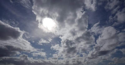 Céu nublado na antecâmara do fim de semana