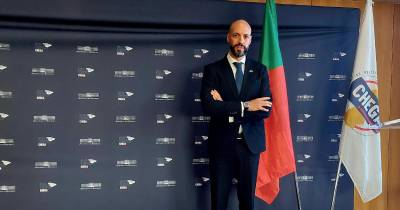 “Madeira não pode ser vista como uma mera extensão do continente e que a solução passa pelo reforço dos poderes dos órgãos de governo próprio”, defende parlamentar.