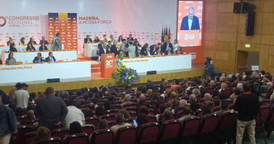 Aprovado por unanimidade fim do limite de mandatos na liderança do PSD