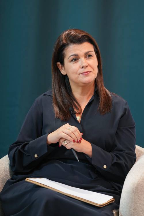 Venezuela: Élia Ascensão espera que a paz regresse ao território venezuelano