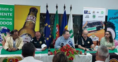 Estão inscritas 24 equipas.