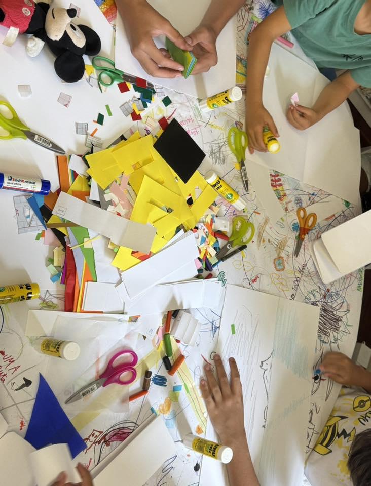 Centenas de crianças passaram pelas oficinas criativas em Santa Cruz