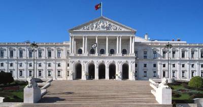 Parlamento aprova medidas de combate à violência sexual com base em imagens