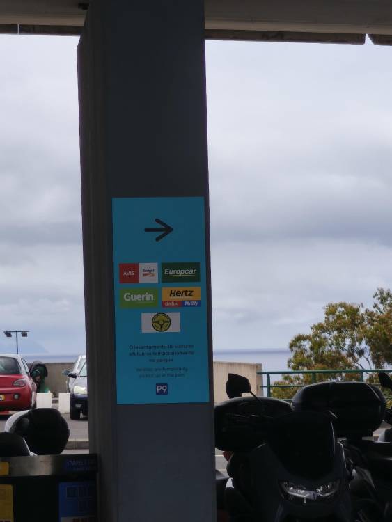 Trabalhadores do Aeroporto da Madeira reivindicam lugares de estacionamento