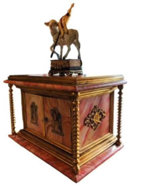 Paróquia de Santo Amaro estreia urna nas cerimónias da Semana Santa