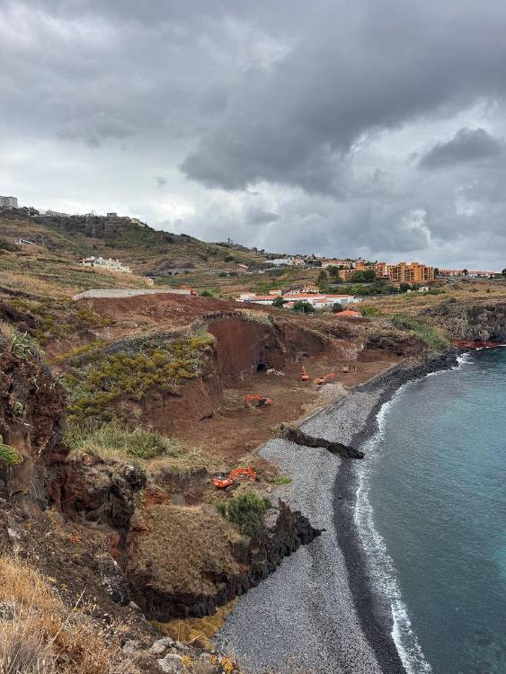 Portinho: Câmara de Santa Cruz “estranha” tomada de posição do Ambiente