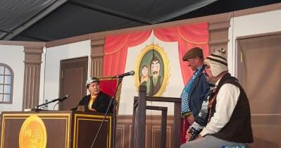 Compadres julgados por vender produtos sem terem licença, inspetor vai preparar sopa com legumes apreendido (com fotos)