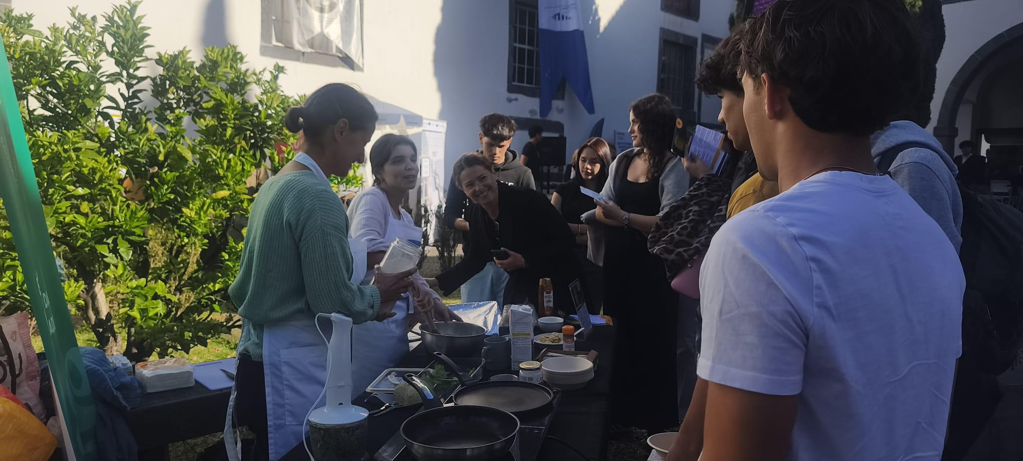 Jovens com várias opções para conhecer na ‘ExpoEstudante – 12º ano e depois?’