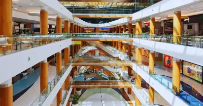 O arguido contou que tudo começou quando, ao chegar ao centro comercial acompanhado da irmã, da companheira e do filho de ambos, então com 2 anos, estava a acontecer “uma forte discussão”.