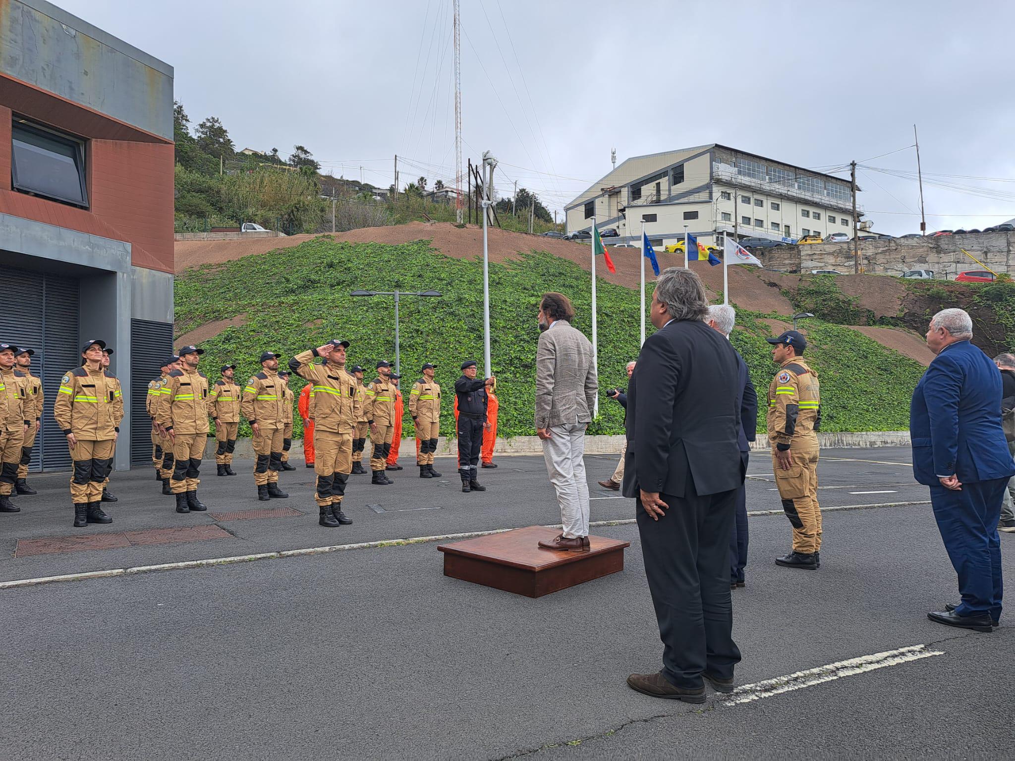 Proteção Civil vai ter espécie de triagem de Manchester no atendimento telefónico