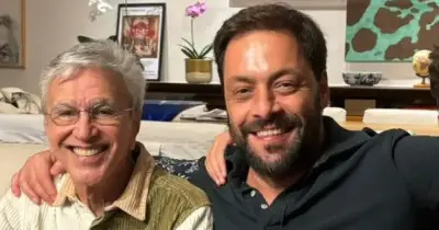 António Zambujo edita hoje dueto gravado com Caetano Veloso