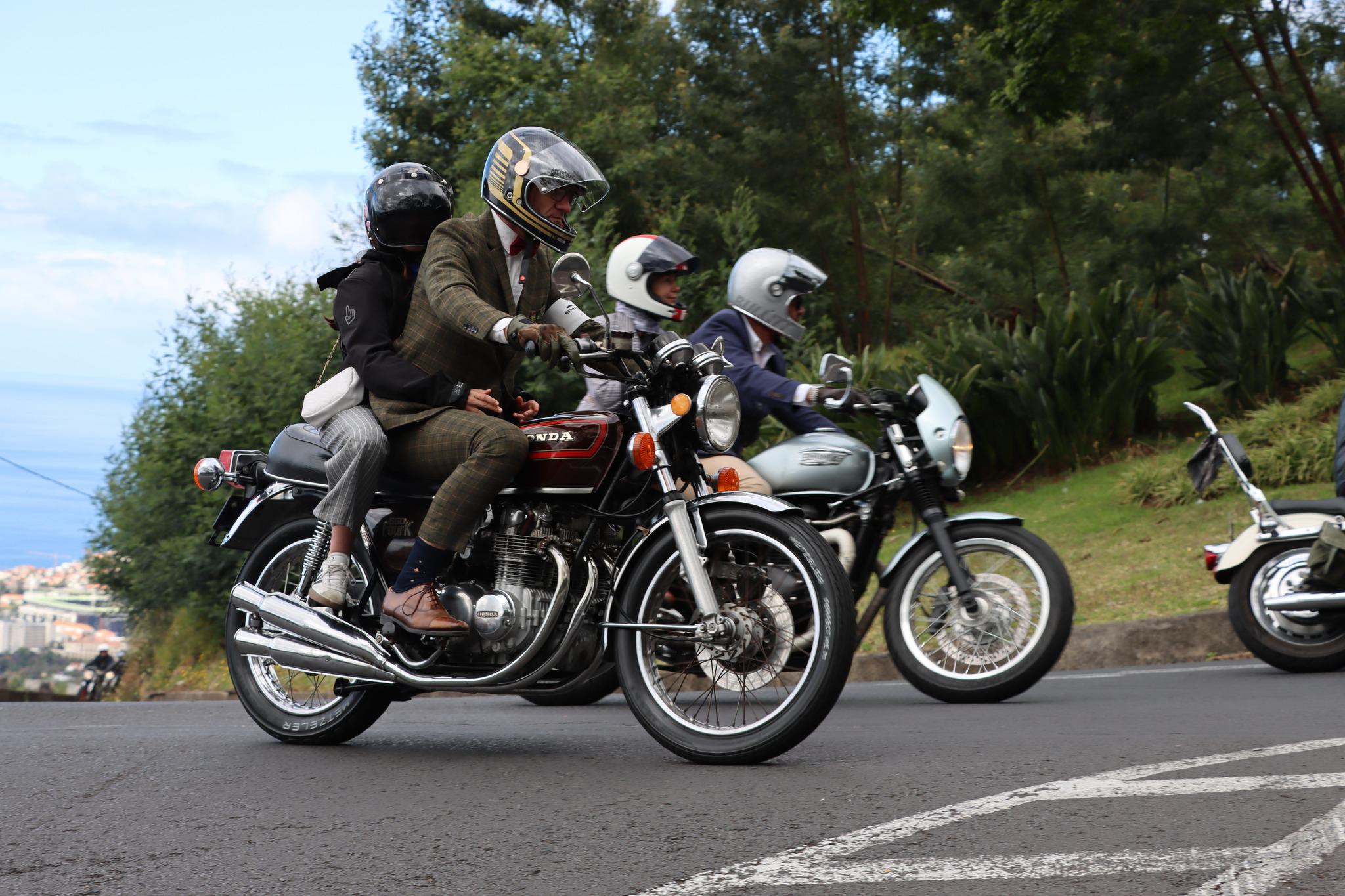 Veja as fotos que ilustram a 10.ª edição regional do Distinguished Gentleman’s Ride Funchal
