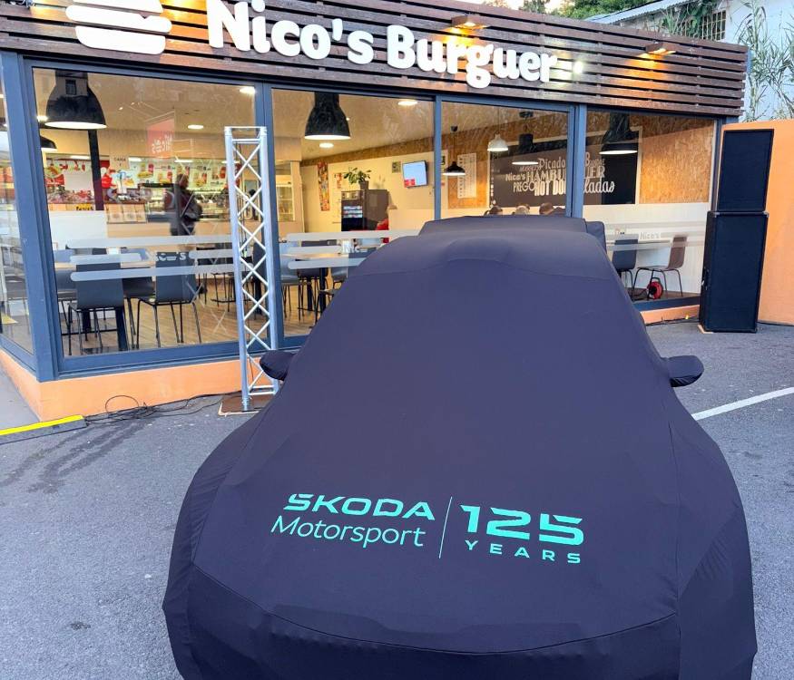 Miguel Nunes apresenta equipa de ralis para 2026 no Nico´s Burguer em santo António