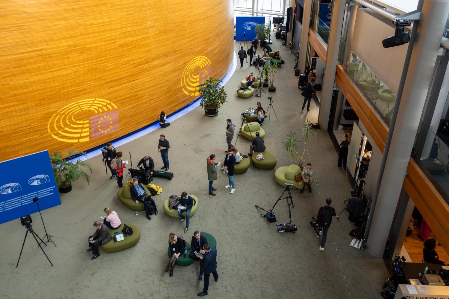 O JM está no Parlamento Europeu a acompanhar a penúltima sessão plenária do mandato 2019-2024.