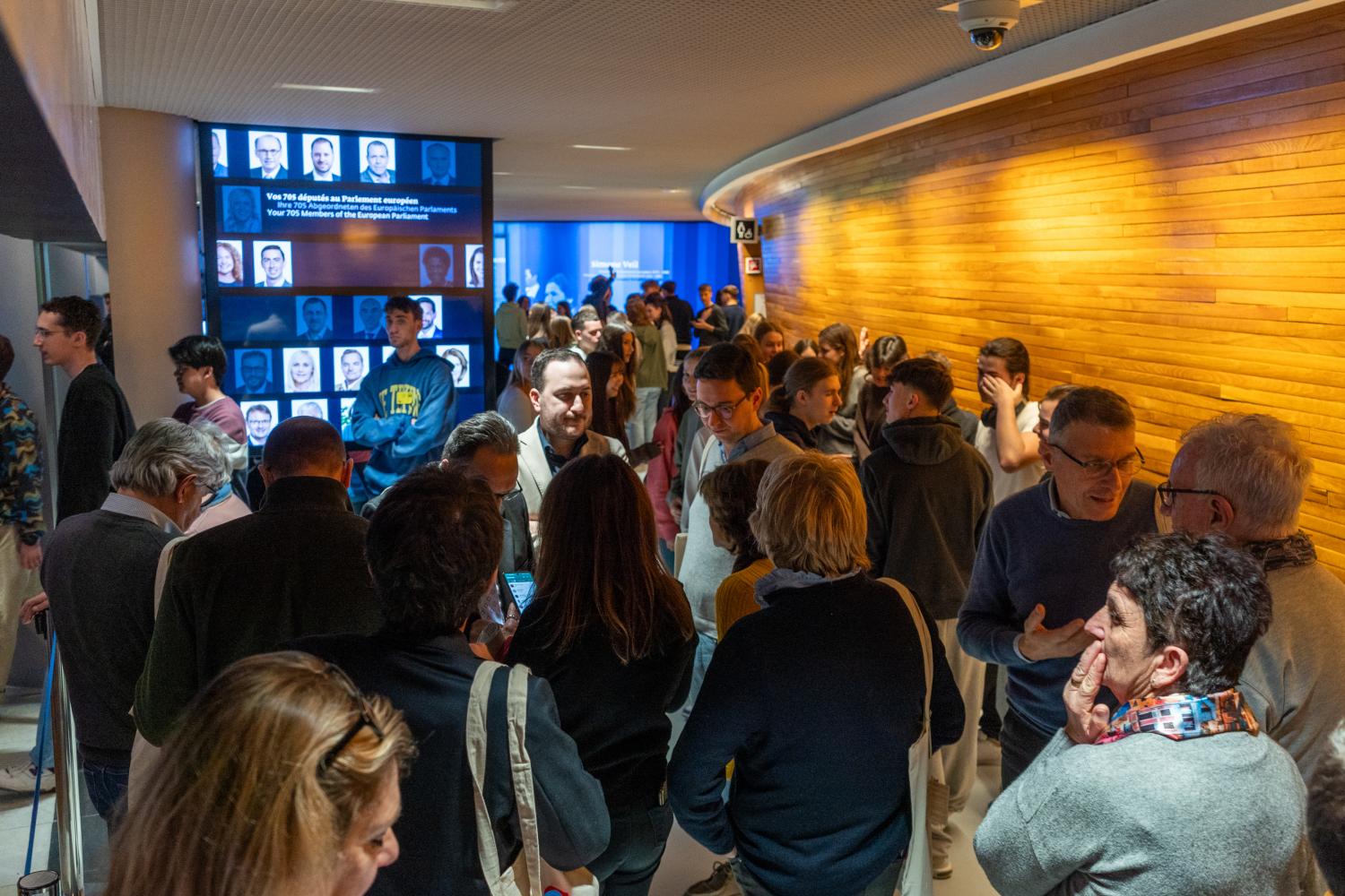 O JM está no Parlamento Europeu a acompanhar a penúltima sessão plenária do mandato 2019-2024.