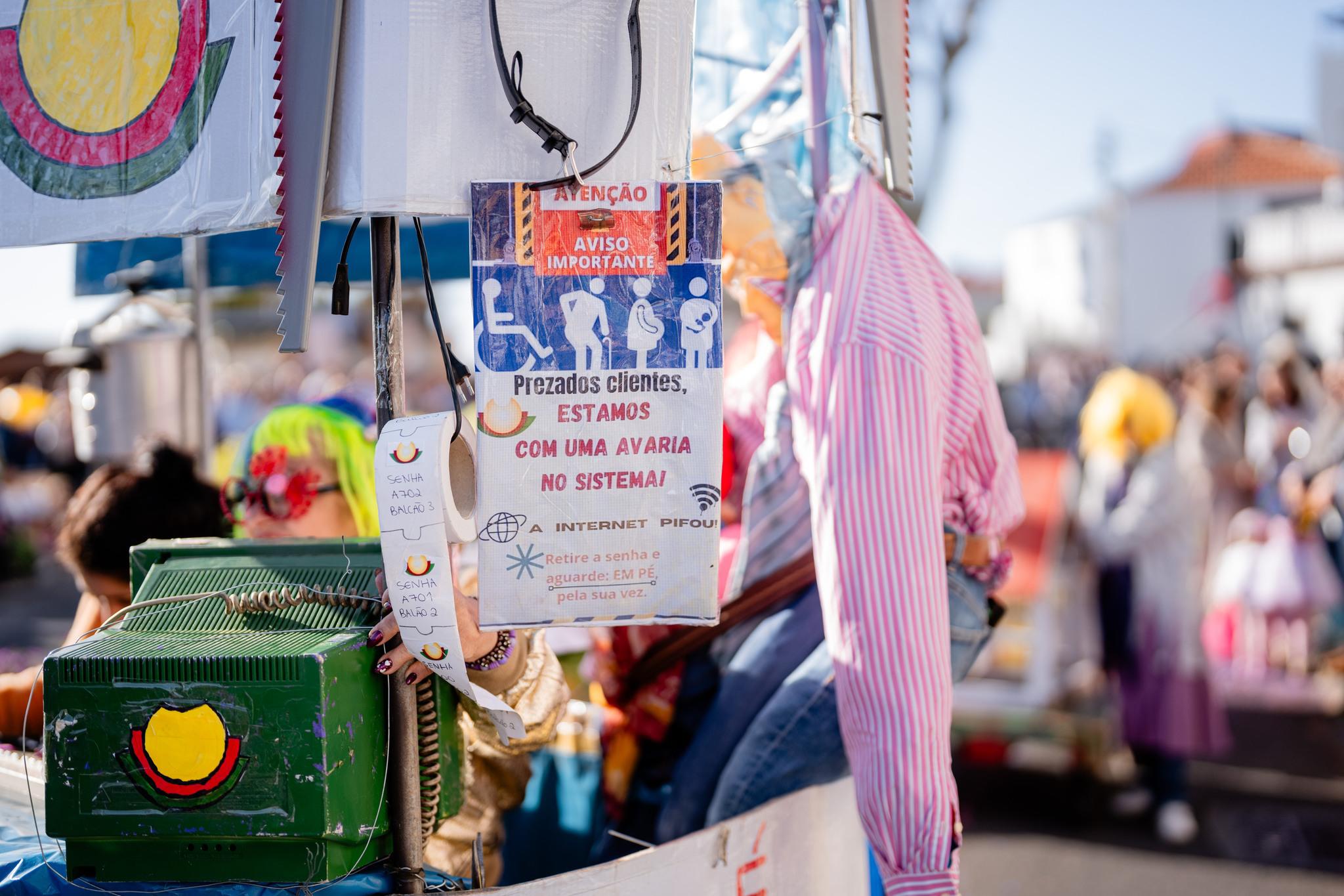 Mascarados do Arco da Calheta mostram como se brinca ao Carnaval