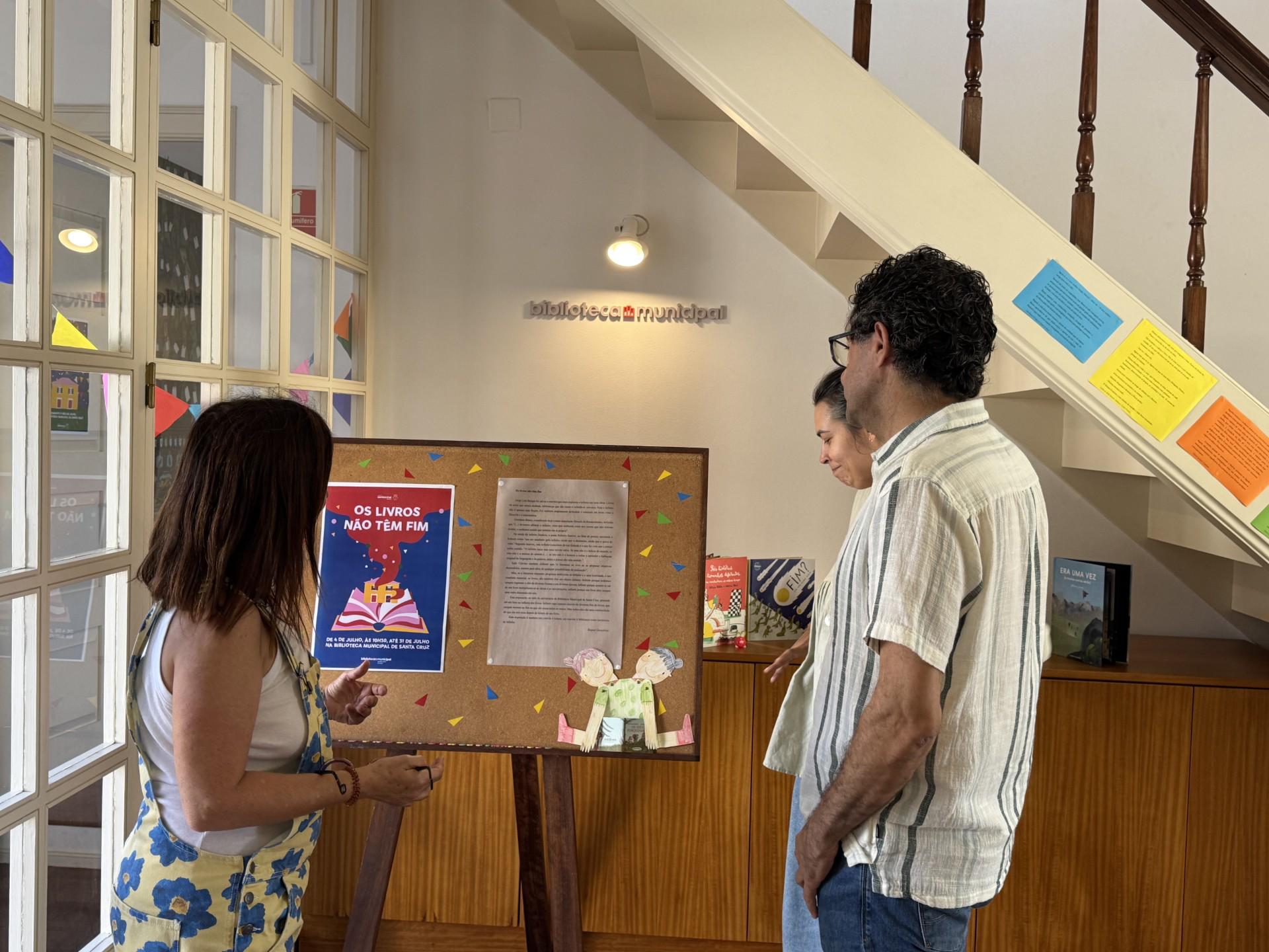 Santa Cruz com arraial da Biblioteca