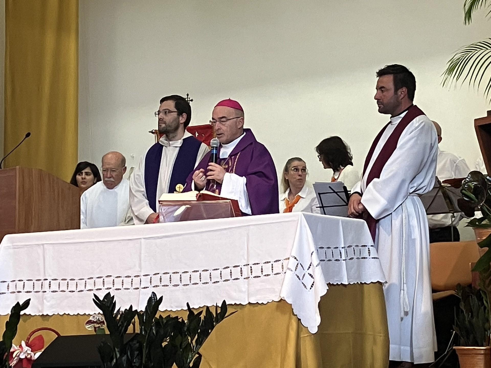 Assembleia do Renovamento Carismático reúne fiéis no Colégio de Santa Teresinha