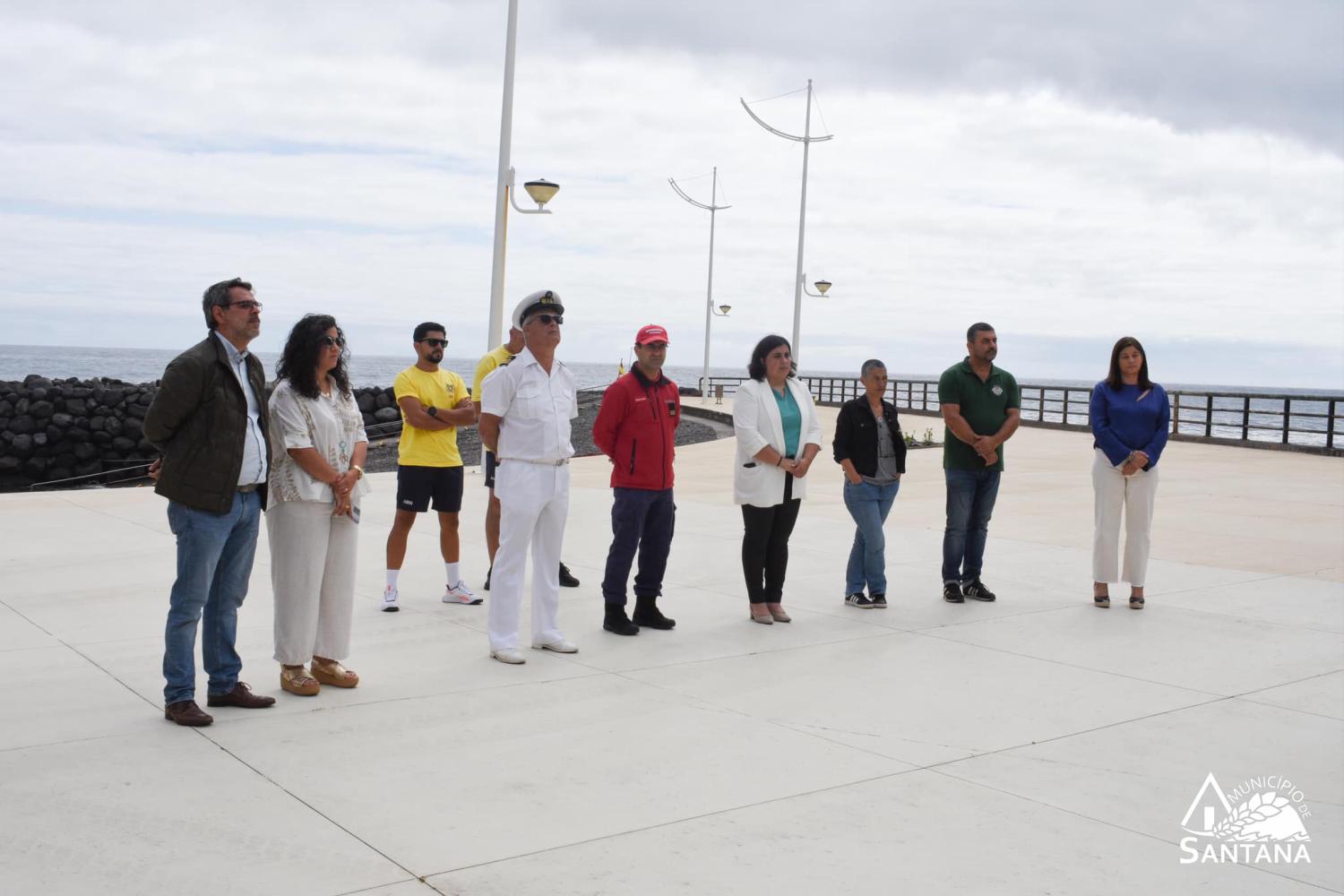 Complexo balnear da Foz da Ribeira do Faial tem dois nadadores salvadores das 10 às 19 horas.