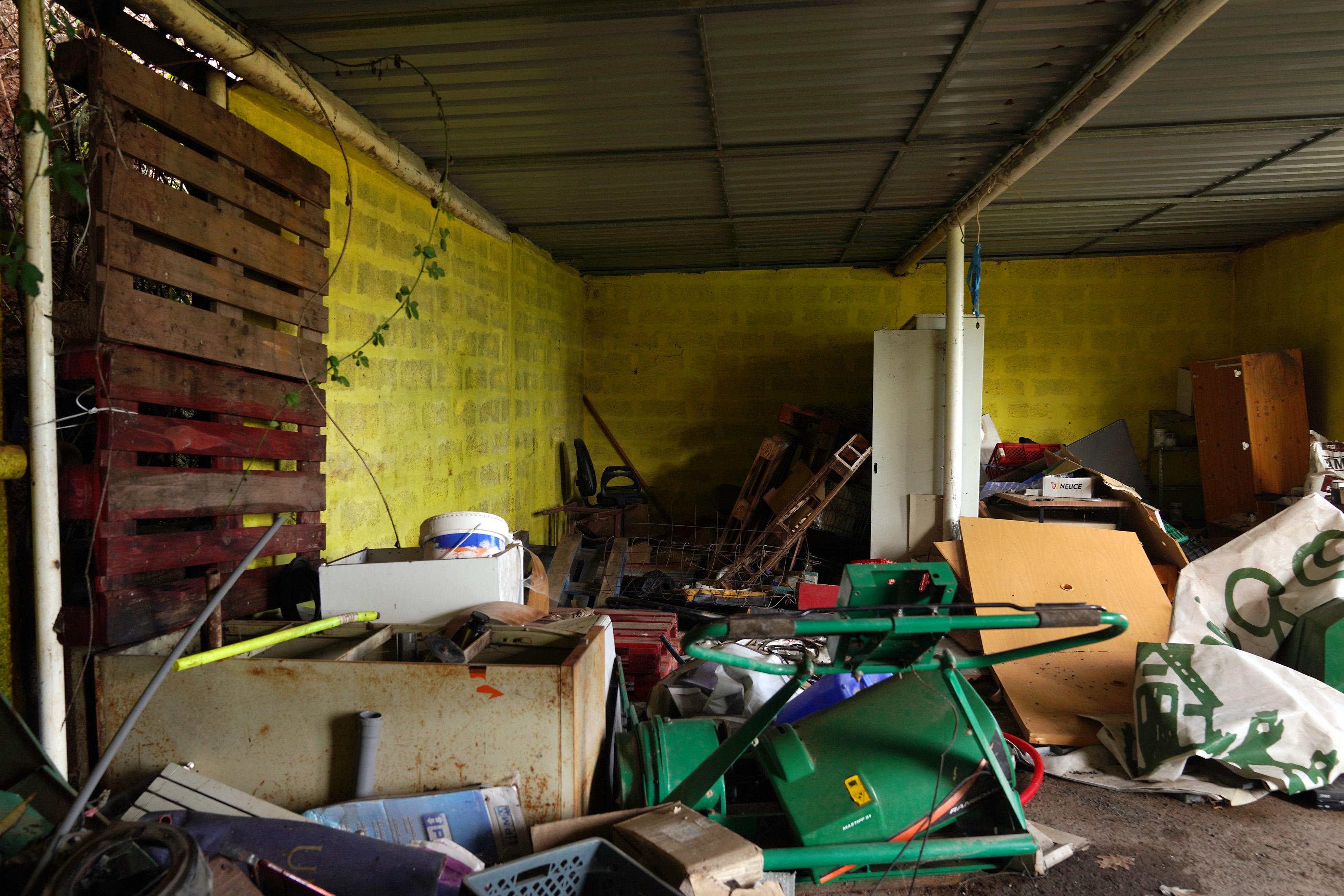 A destruição é chocante.