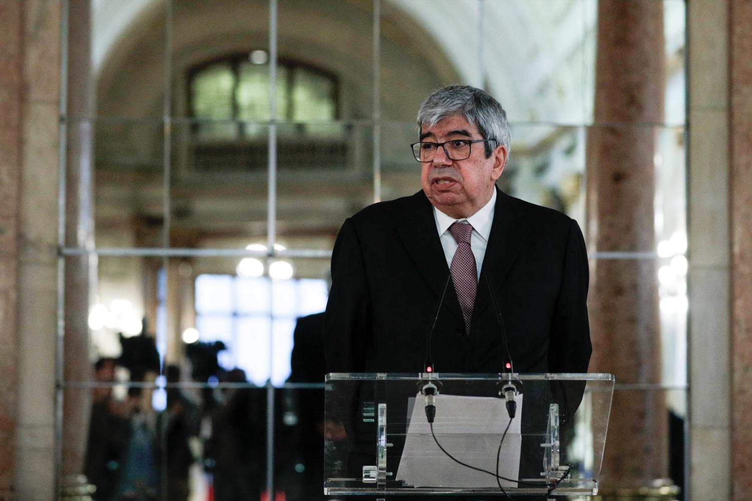 Ferro Rodrigues defendeu a intervenção do Presidente da República na crise da justiça.