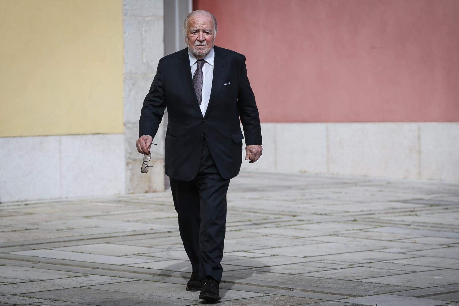 Manuel Alegre pediu reflexão “muito profunda” sobre a justiça.