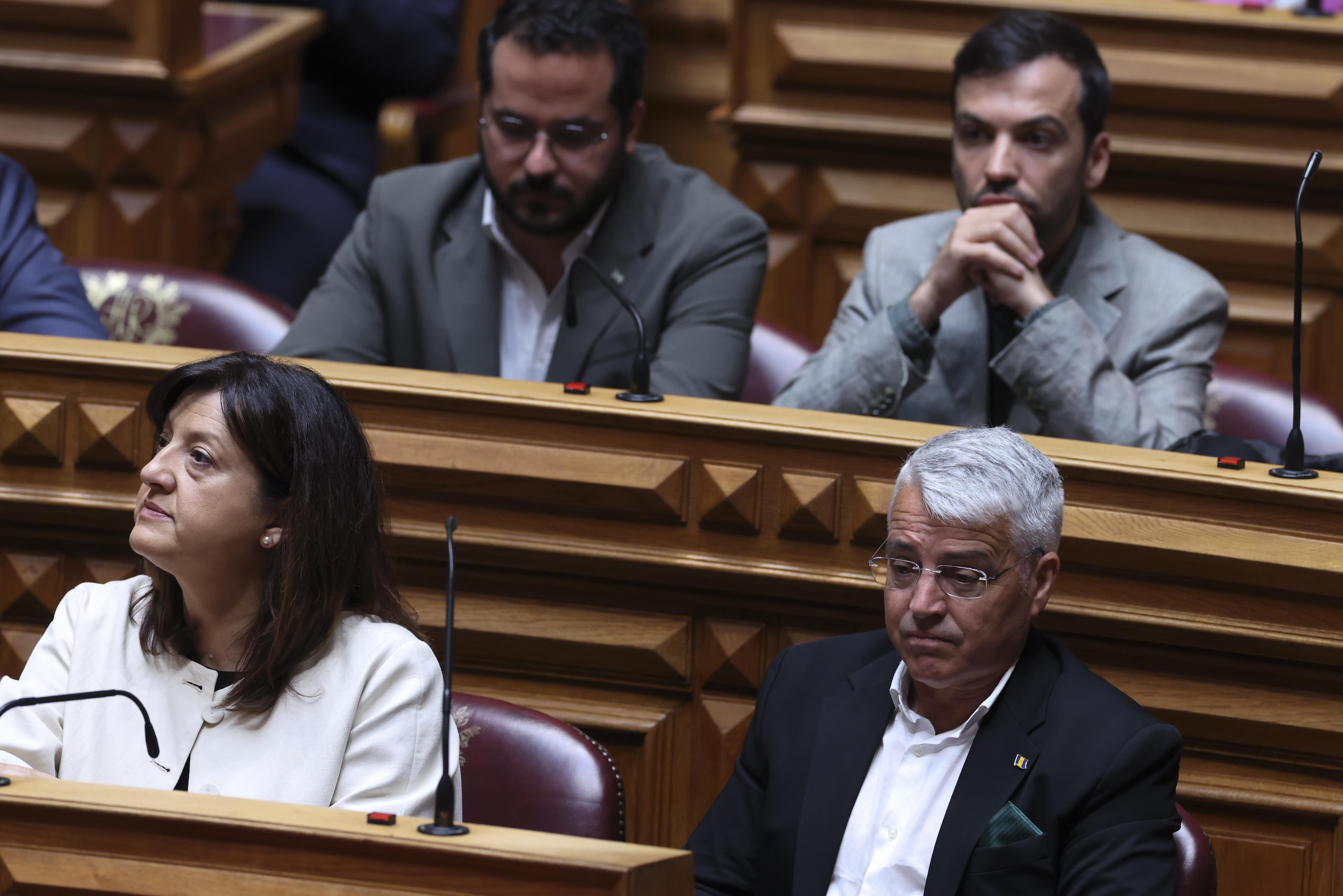 O deputado do Juntos Pelo Povo participou pela primeira vez nos trabalhos de uma sessão plenária da XVII Legislatura, na Assembleia da República.