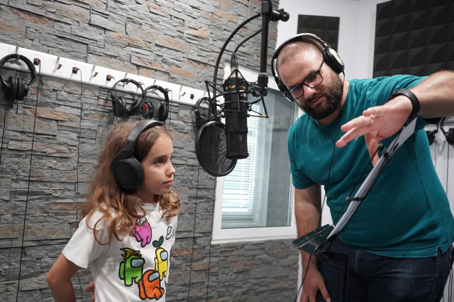 Conservatório lança videoclipe de Natal com solistas do Festival da Canção Infantil. Veja aqui