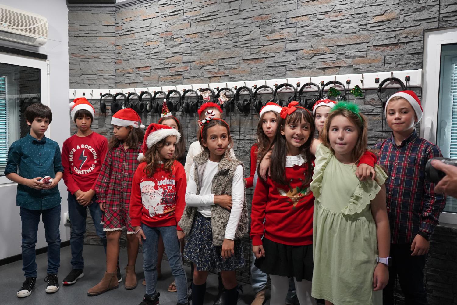 Conservatório lança videoclipe de Natal com solistas do Festival da Canção Infantil. Veja aqui