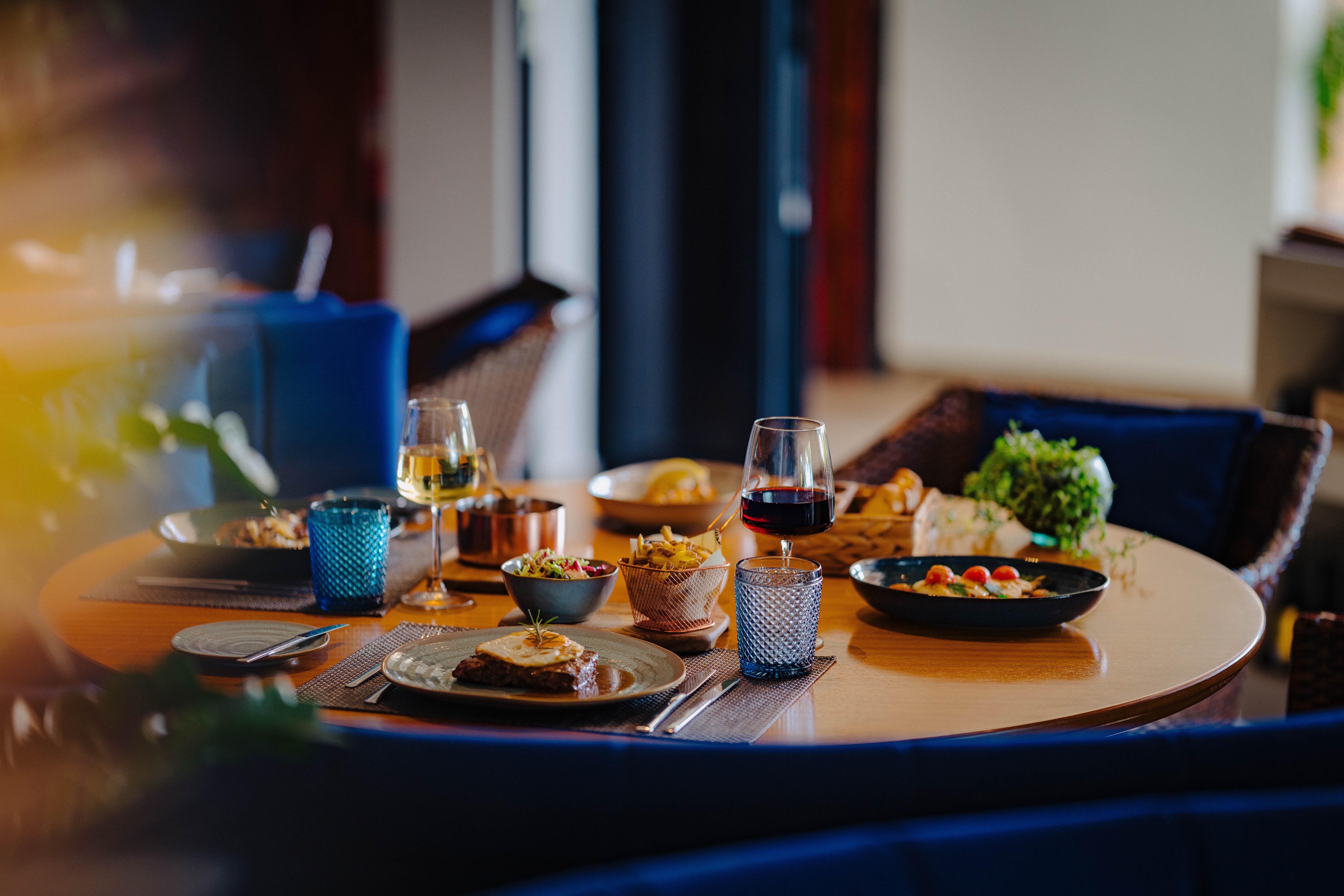 Onda Azul celebra 36 anos de história com menu comemorativo em homenagem à gastronomia local