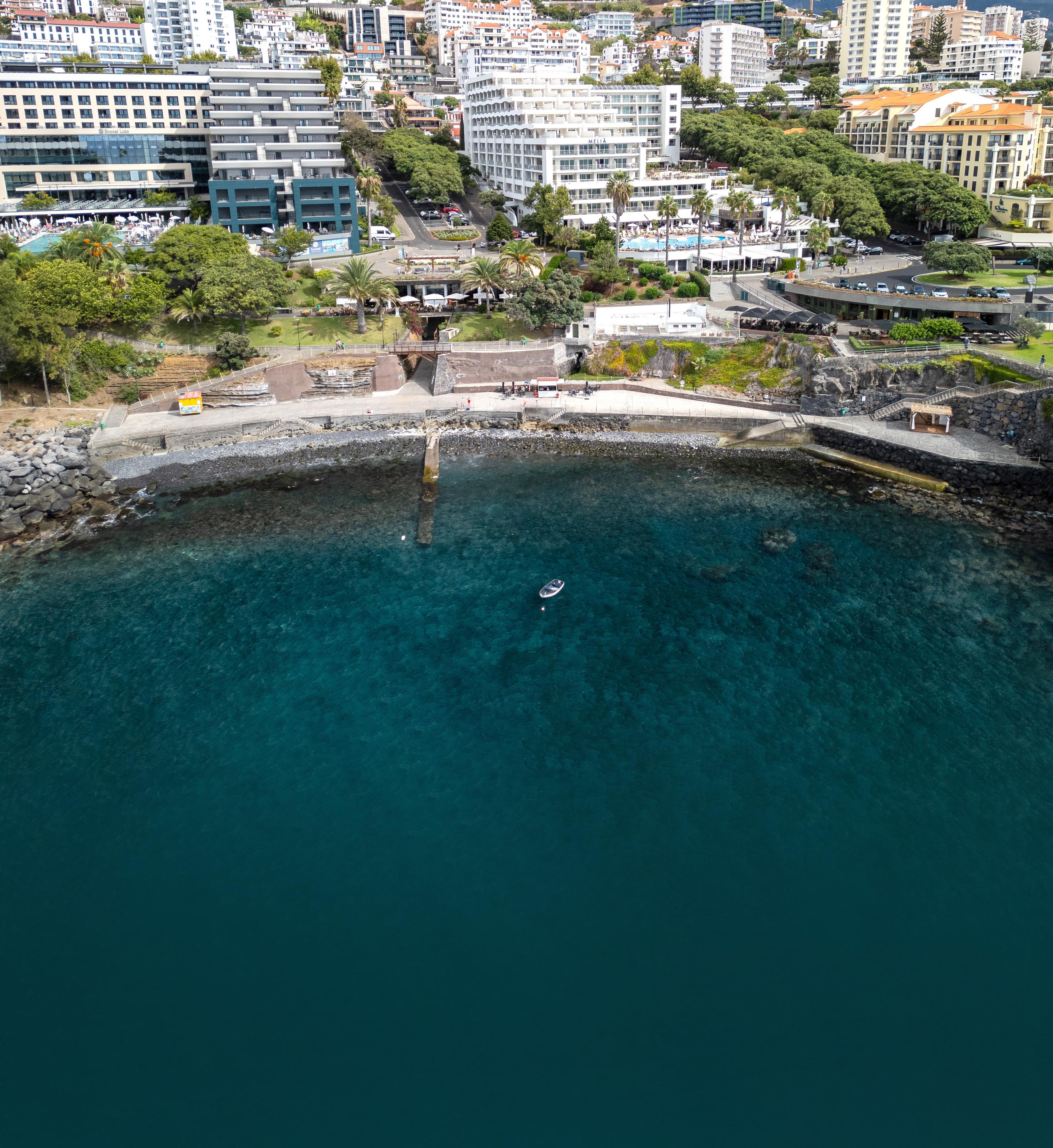 Antes e Depois de uma praia que guarda gerações