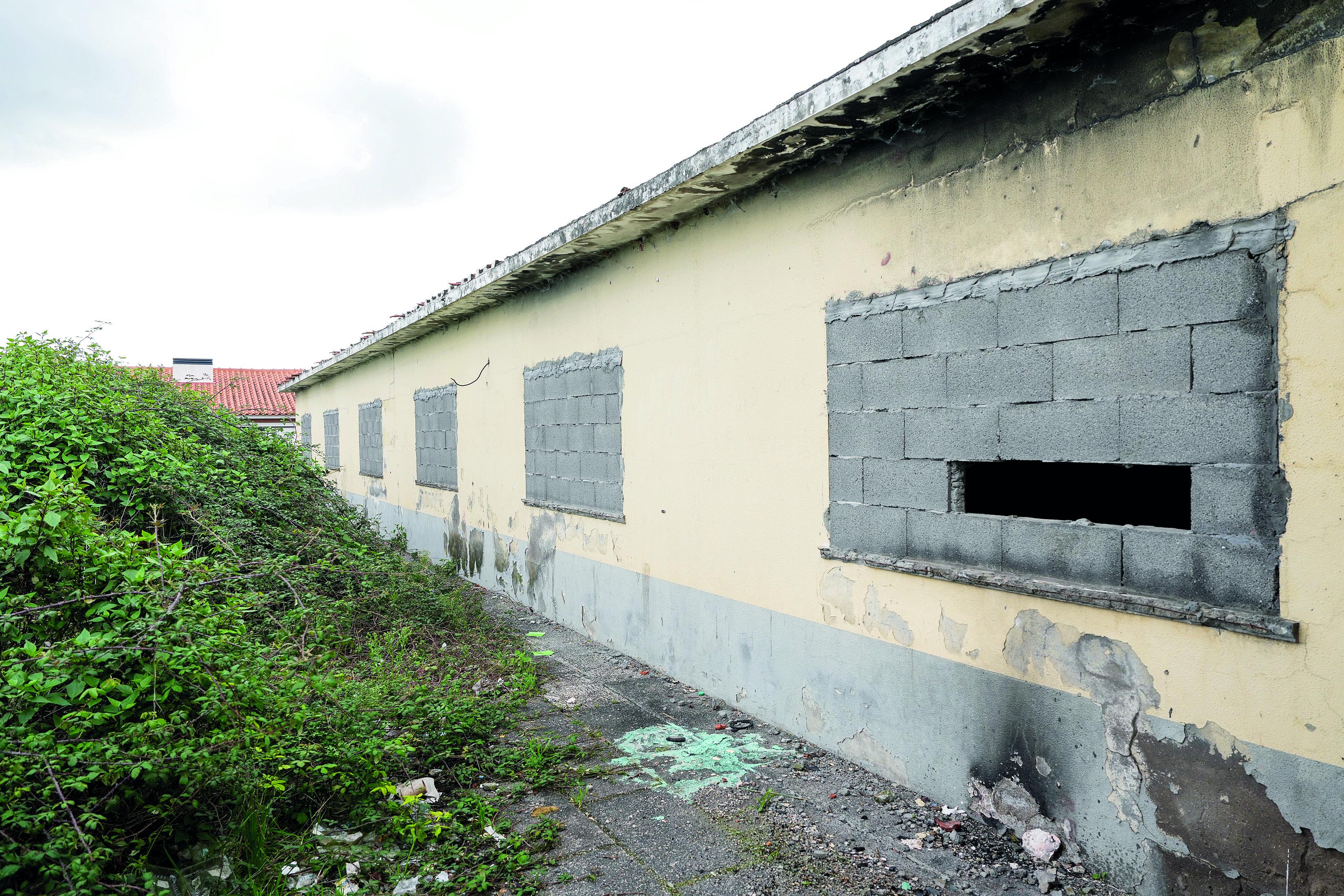 Bairro da Nogueira continua perdido entre droga, medo e promessas