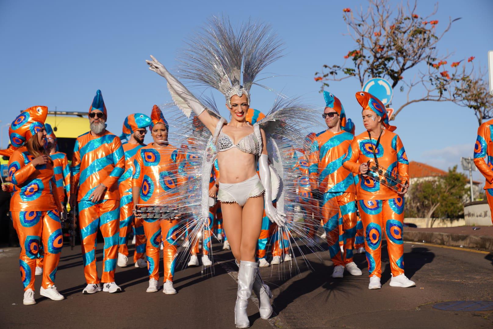 Muito furor, fitness e enigma no Carnaval de Santa Cruz com extraterrestres à ‘espreita’