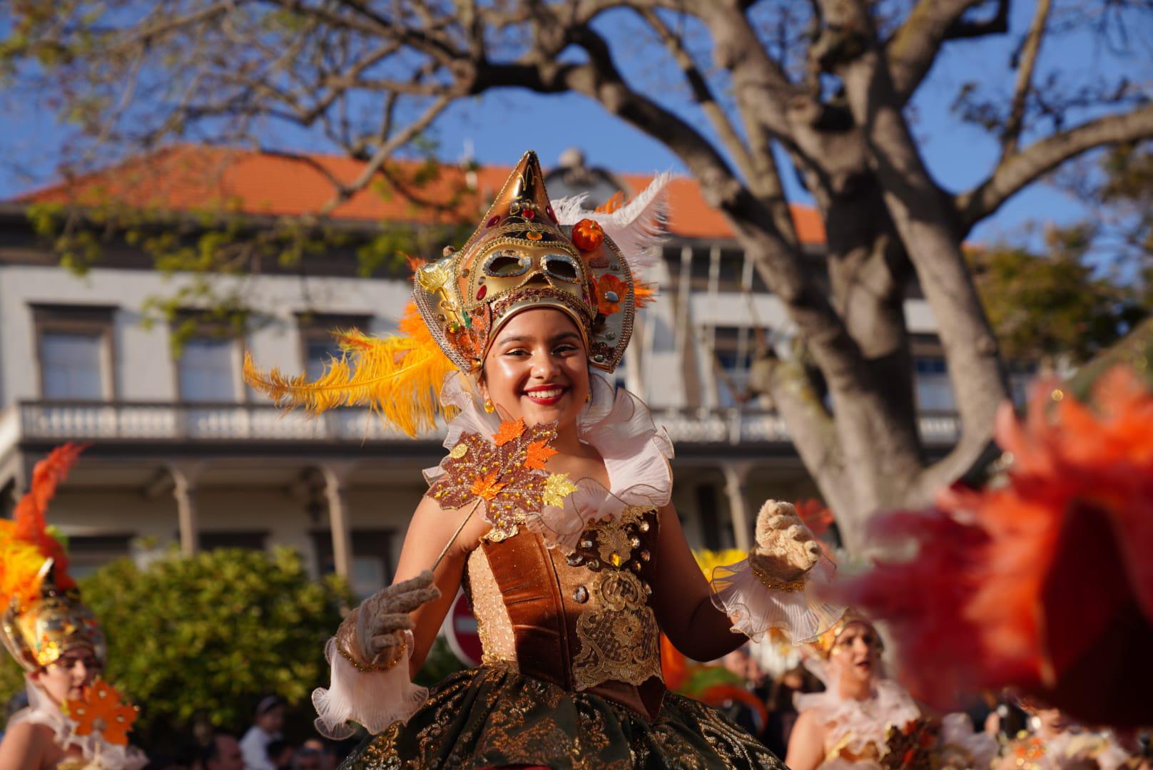 Muito furor, fitness e enigma no Carnaval de Santa Cruz com extraterrestres à ‘espreita’