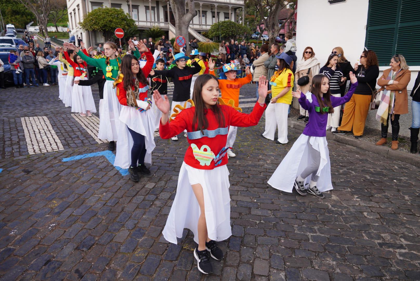 Muito furor, fitness e enigma no Carnaval de Santa Cruz com extraterrestres à ‘espreita’