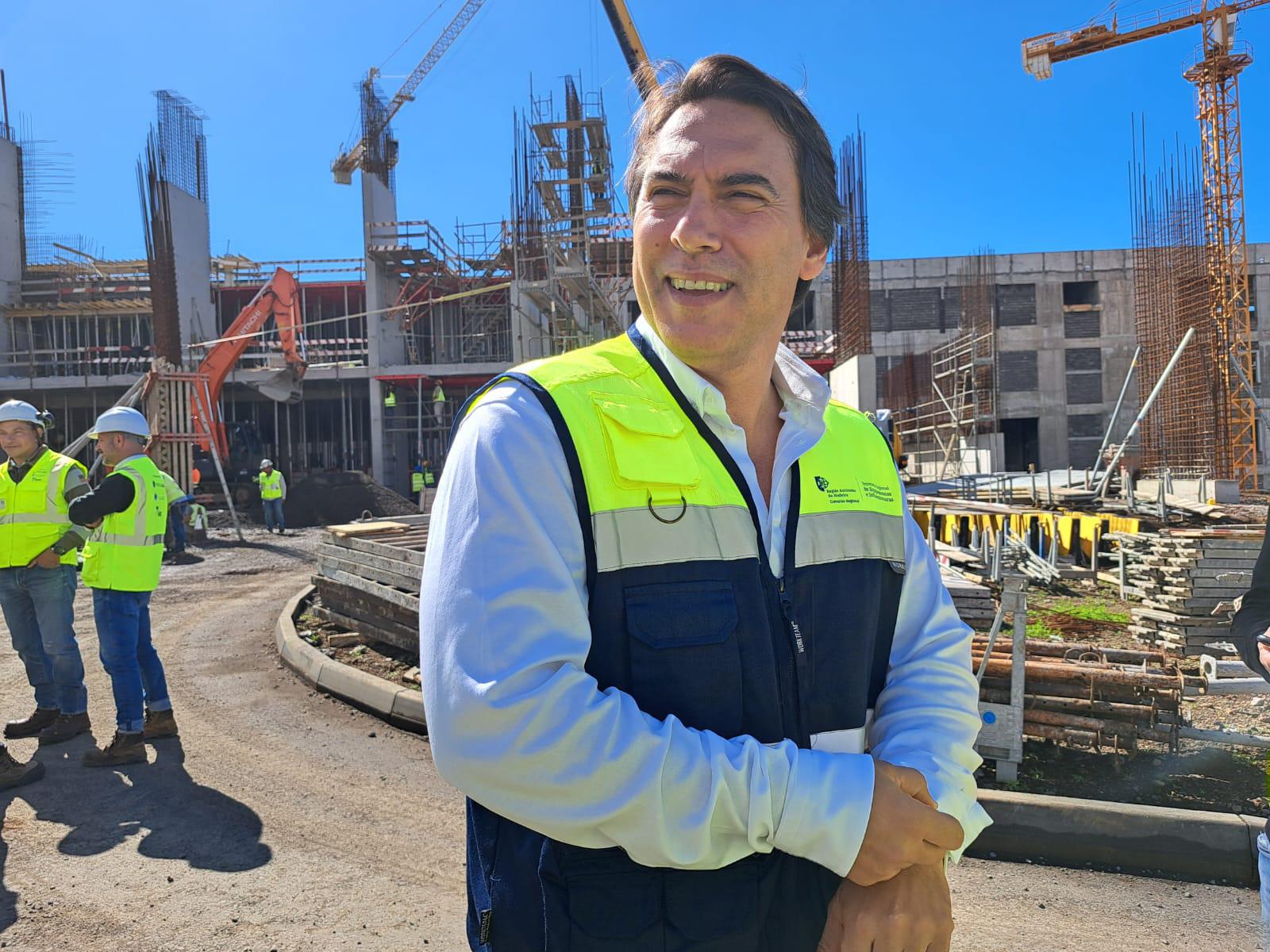 Fino diz que projeto da 3.ª fase do futuro hospital está praticamente concluído