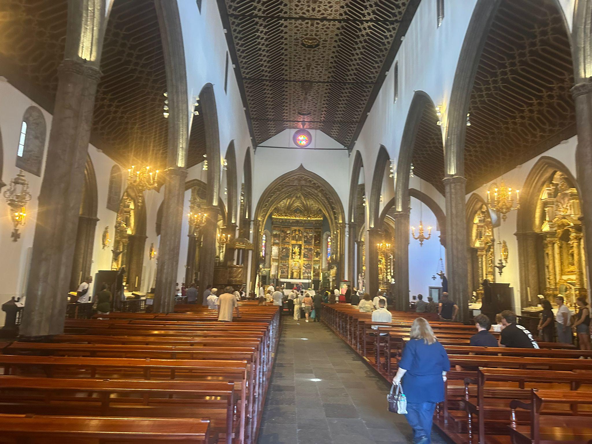 Corpo de D. Teodoro de Faria está em câmara ardente na Sé do Funchal