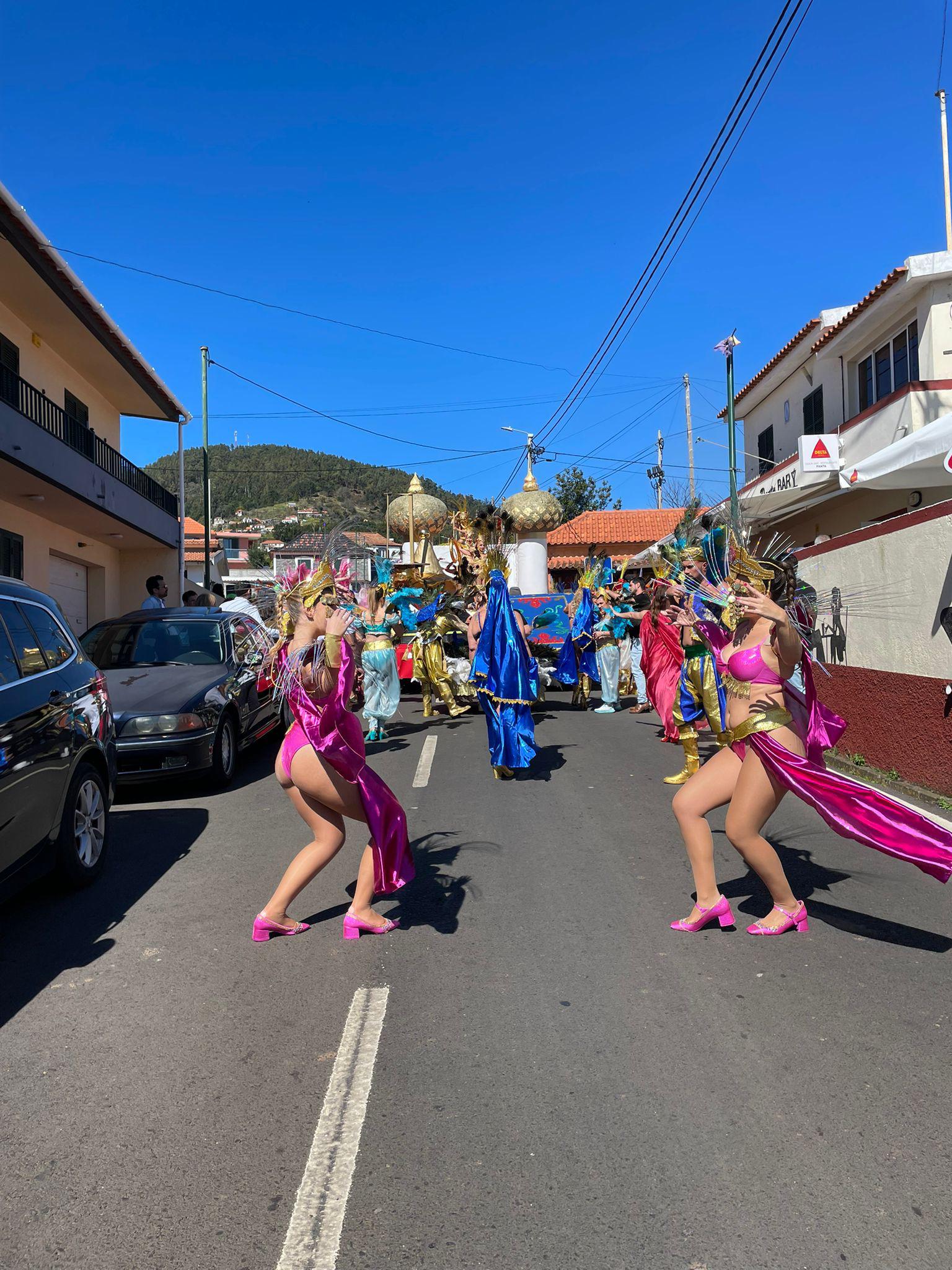 Carnaval de Gaula saiu à rua com muita animação (com fotos)