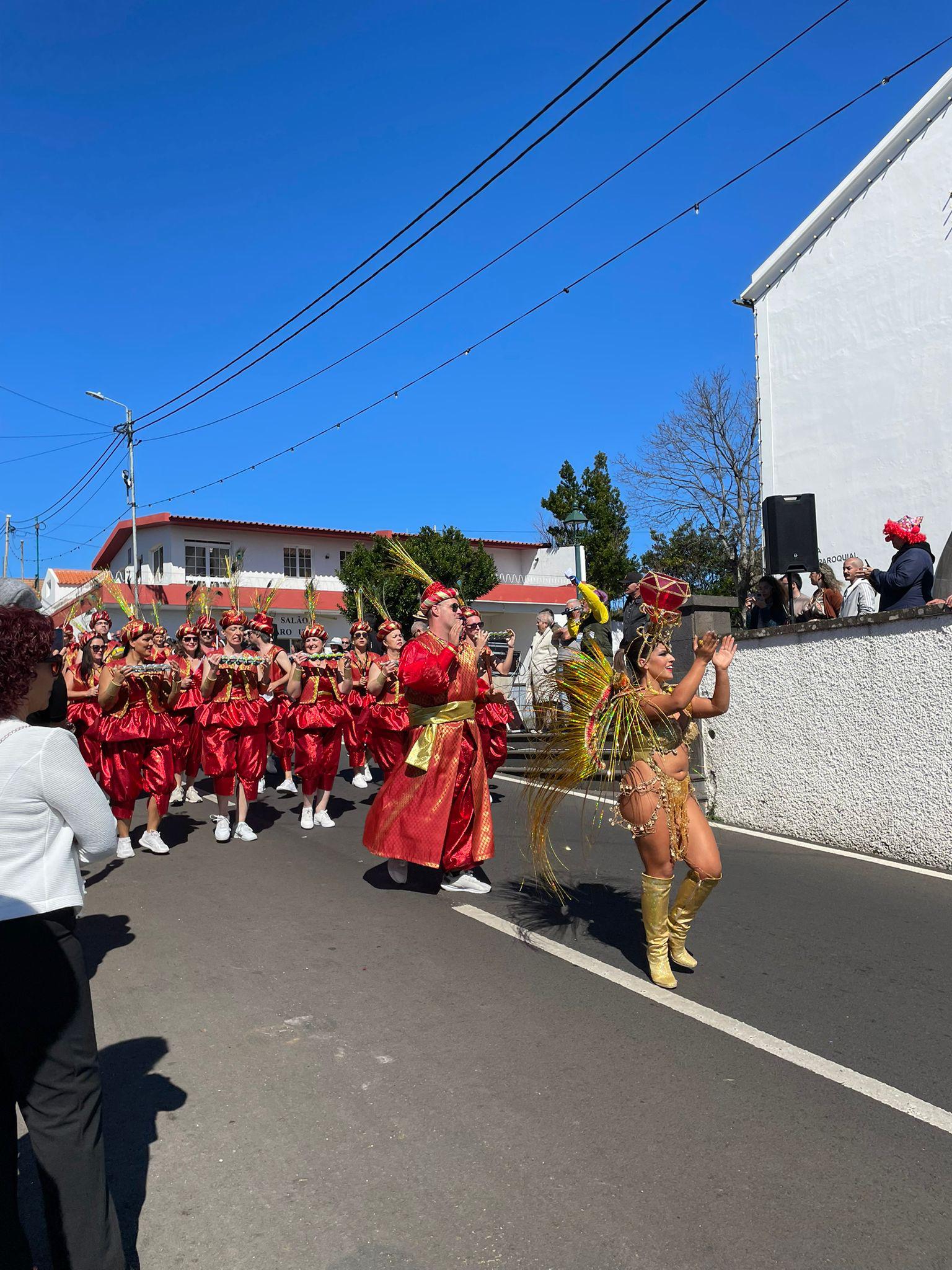 Carnaval de Gaula saiu à rua com muita animação (com fotos)